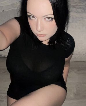 Лёля, 23