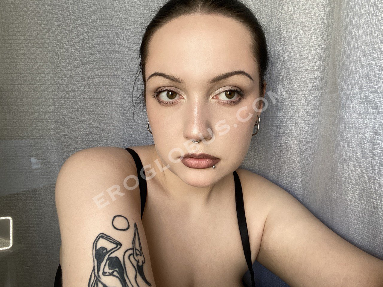 Лёля, 23