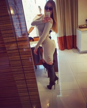 Камилла, 32