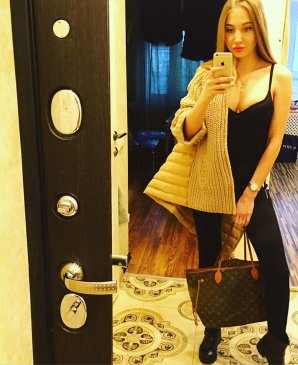 Камилла, 32