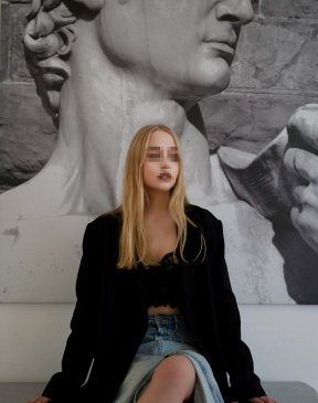 Саша, 19