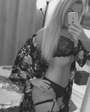 Ева, 33