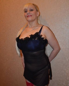 Альбина, 36
